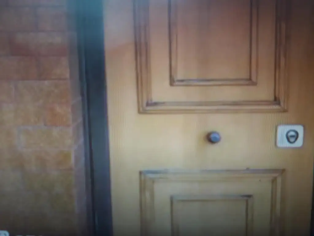 Foto de CASA EN VENTA DE 5 AMBIENTES EN POMPEYA, GARAGE, 2 LOCALES, imagen 4