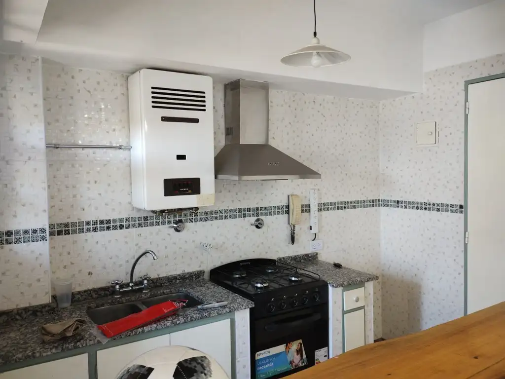 Foto de VILLA BALLESTER VENDE EXCELENTE DEPARTAMENTO 2 AMB, CON LAVADERO, imagen 3