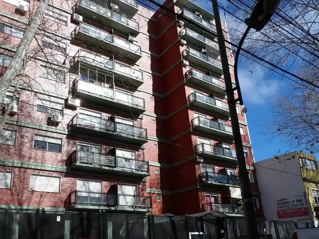 Foto de ALQUILER DEPARTAMENTO 2 AMB CON BALCON EXPENSAS INCLUIDAS, imagen 2