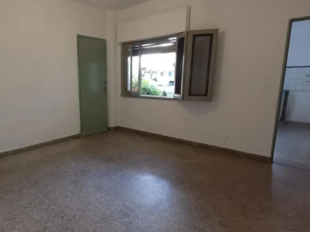 Foto de PH de 2 ambientes - Villa Bonich, imagen 1