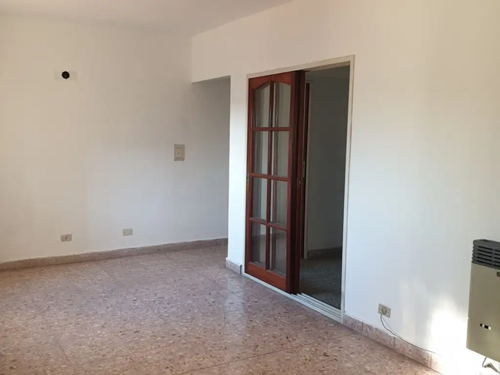 Foto de 3 ambientes, lateral, sin balcón, imagen 1