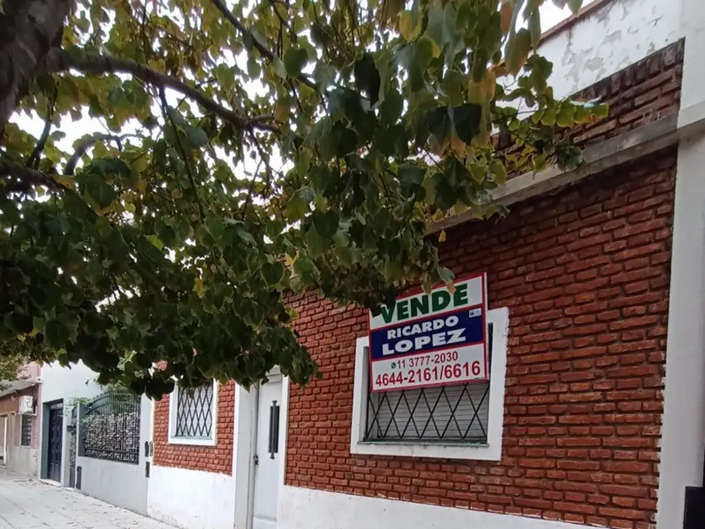 Foto de Lote propio con vivienda a refaccionar. OPORTUNIDAD!!!, imagen 2
