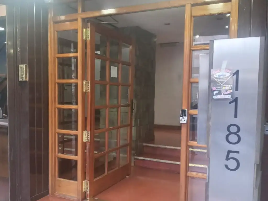 Foto de monoambiente con balcón, imagen 2