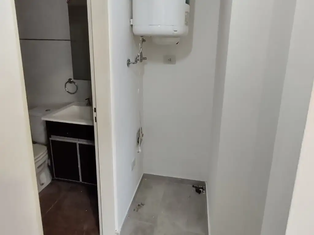 Foto de DEPARTAMENTO 2 AMBIENTES EN ALQUILER MERLO CENTRO, imagen 2