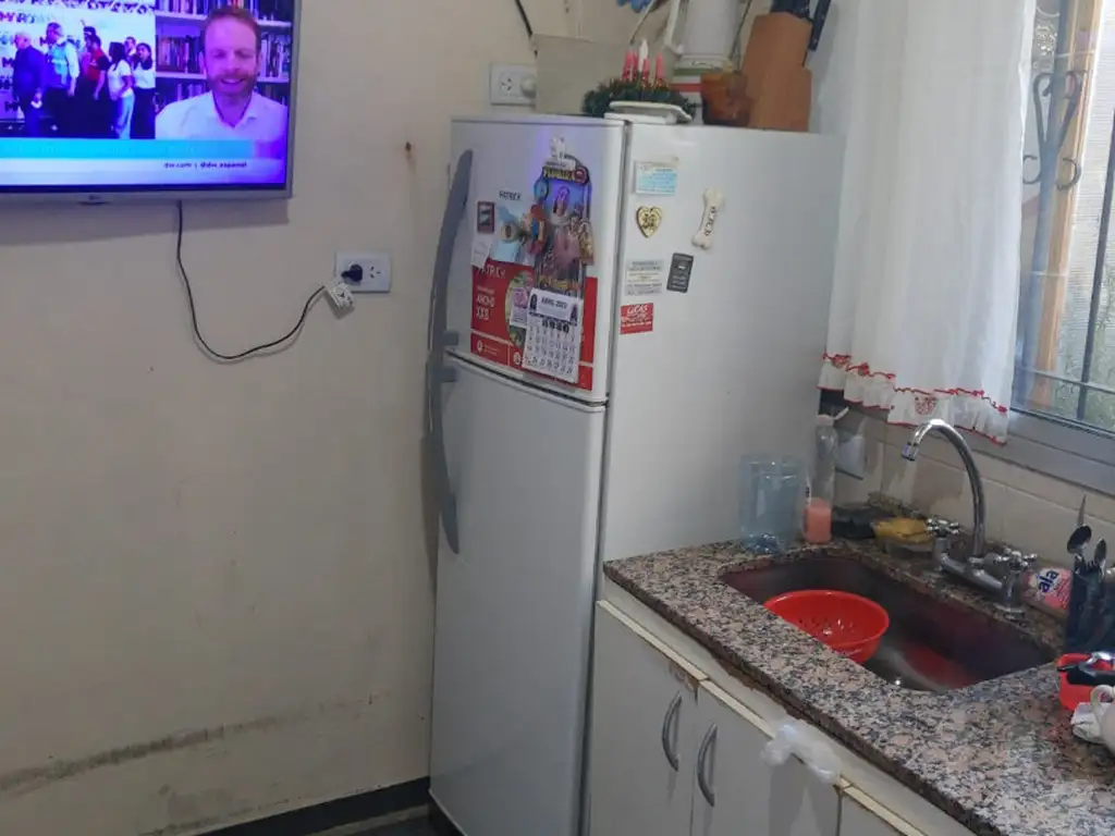 Foto de DEPARTAMENTO TIPO CASA, CON PATIO Y TERRAZA // DIVIDIDO EL LOTE EN 5, imagen 4