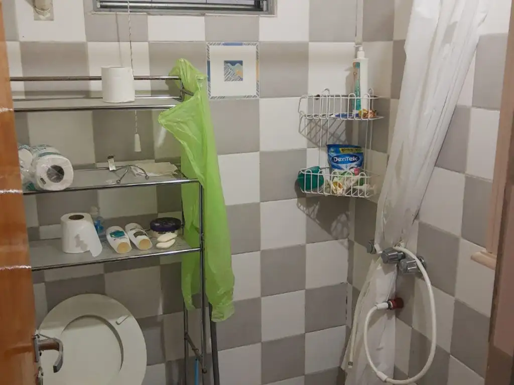 Foto de DEPARTAMENTO TIPO CASA, CON PATIO Y TERRAZA // DIVIDIDO EL LOTE EN 5, imagen 5
