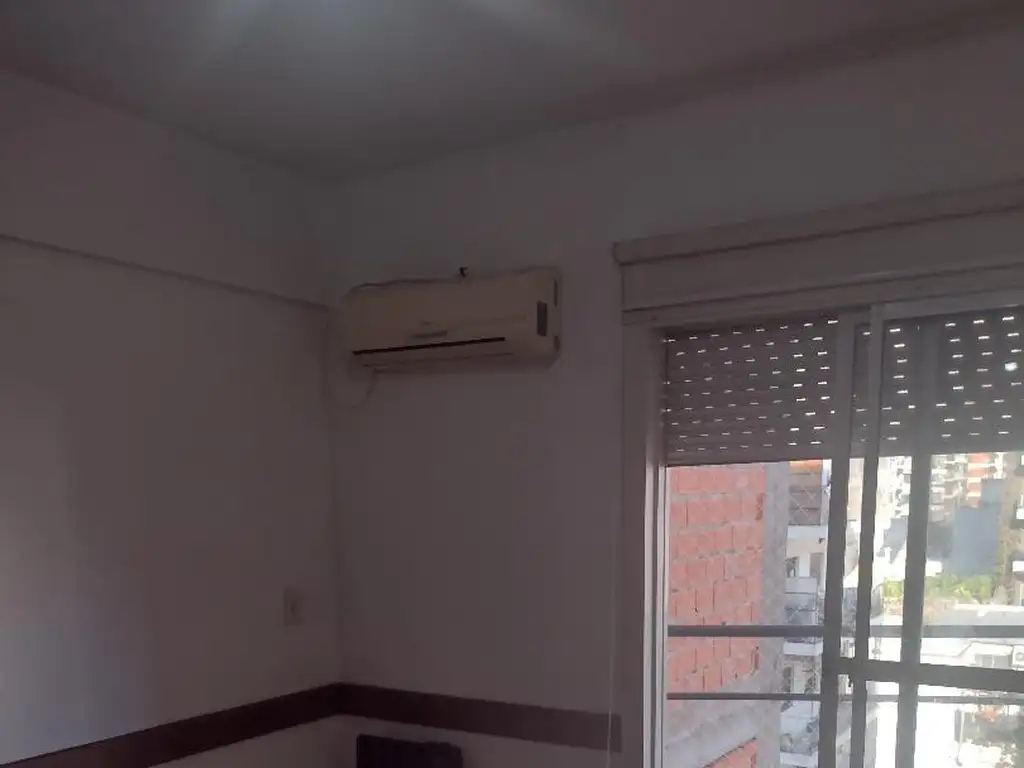 Foto de HERMOSO Y AMPLIO MONOAMBIENTE BALCON A/A, imagen 4