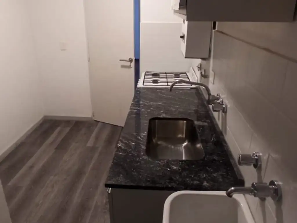 Foto de DEPARTAMENTO DOS DORMITORIOS, COCHERA, IMPECABLE, AIRE ACONDICIONADO, imagen 1