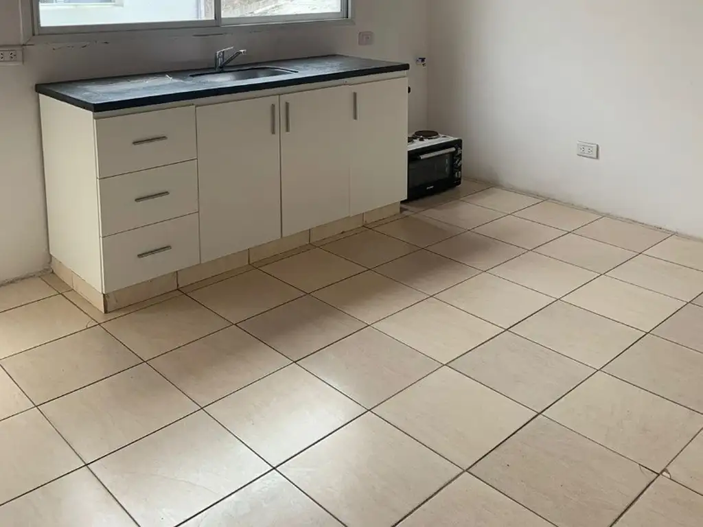 Foto de SAN MARTIN ALQUILA DEPARTAMENTO 2 AMB, 1ER PISO, imagen 2