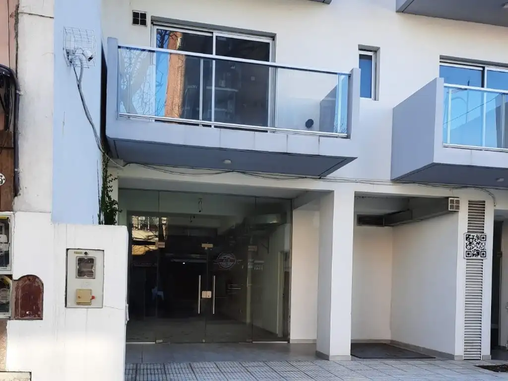 Foto de LOCAL COMERCIAL - INMEJORABLE UBICACION - MONTE CASTRO, imagen 5