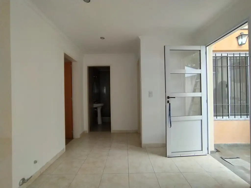 Foto de Hermoso Departamento tipo casa interno de 3 ambientes - sin niños ni, imagen 5