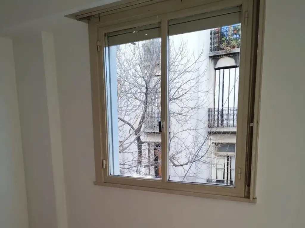 Foto de Excelente!!! 2AMB, al frente,Baño comp, cocina c/lav, imagen 4