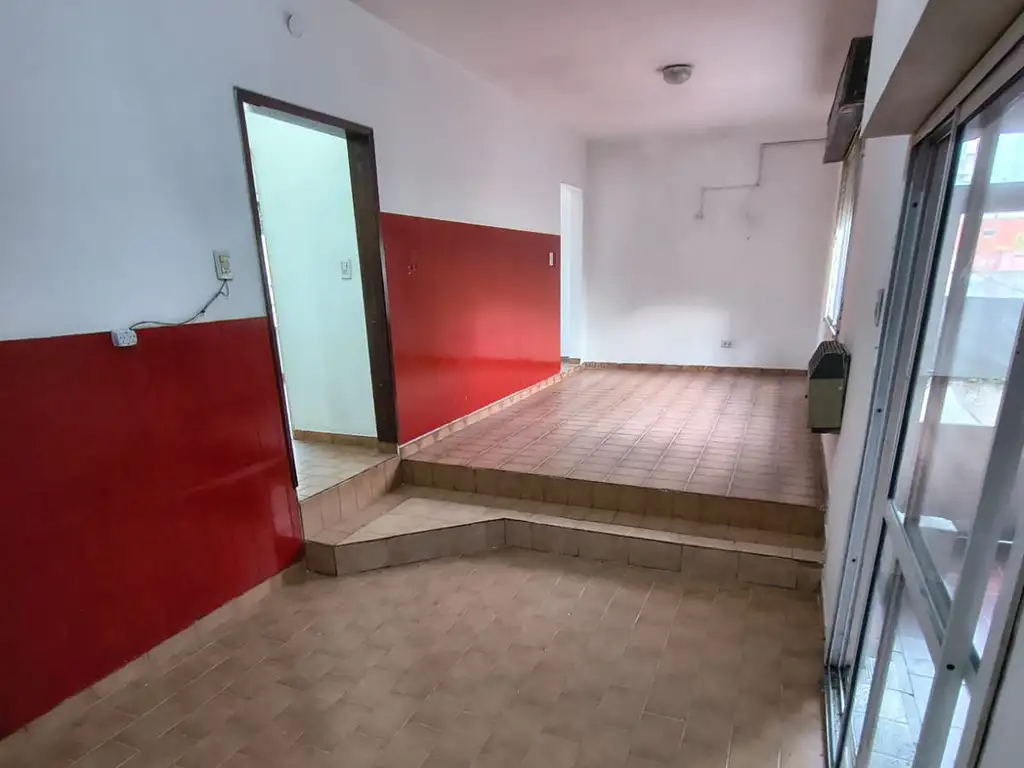 Foto de DPTO. TIPO CASA P.A 3 AMB. ENTRADA DE AUTO Y PATIO, imagen 1