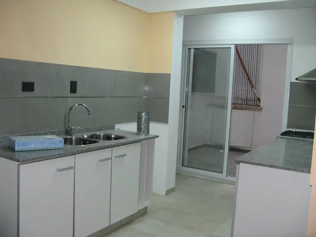 Foto de EXCELENTE DEPARTAMENTO 3 AMB. CON COCHERA Y BAULERA-, imagen 1
