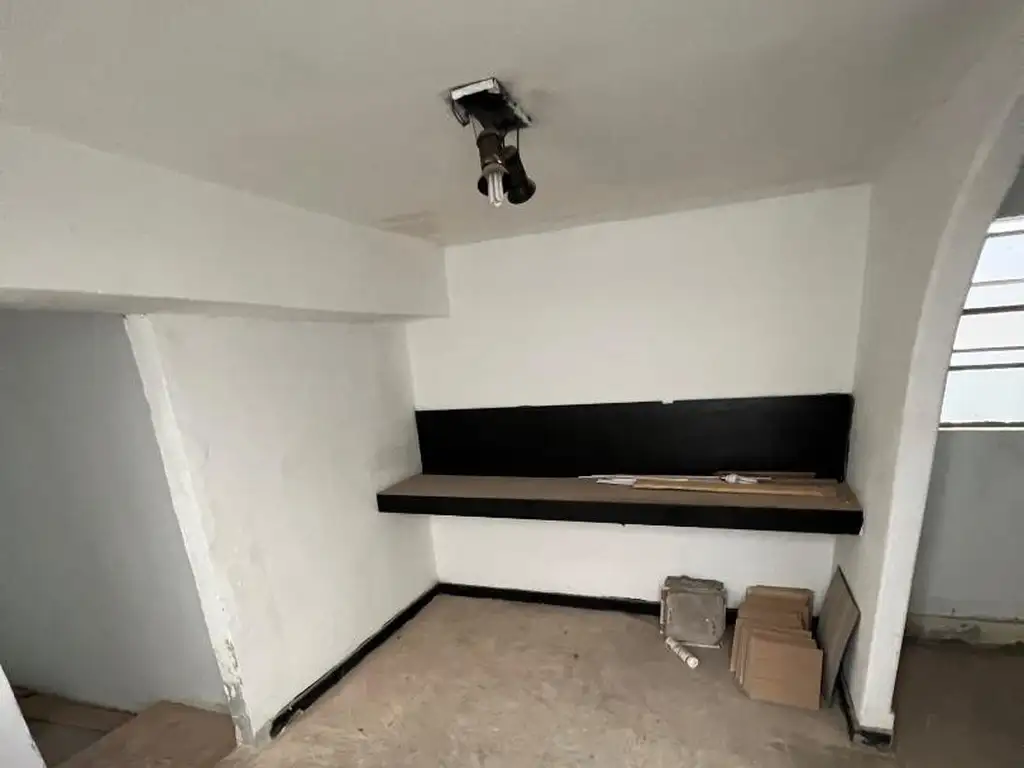 Foto de local 3,20x13 con vivienda 2 amb coc bño y deposito, imagen 3