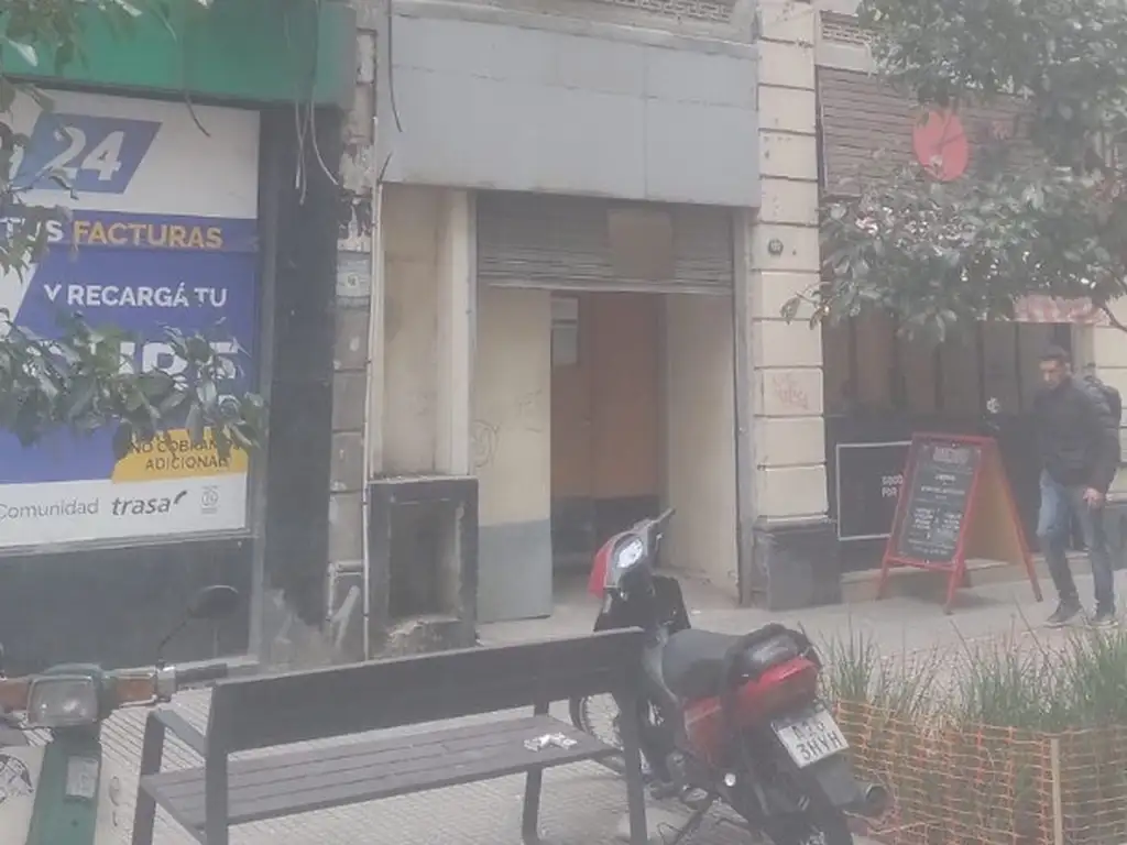 Foto de Local con Oficinas y Deposito, imagen 4