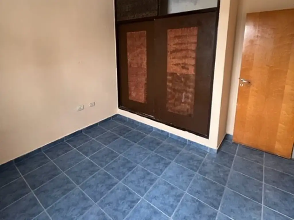 Foto de ALQUILER - DPTO 3 AMB con patio y parrilla.- 1er piso por escalera C/FTE, imagen 2