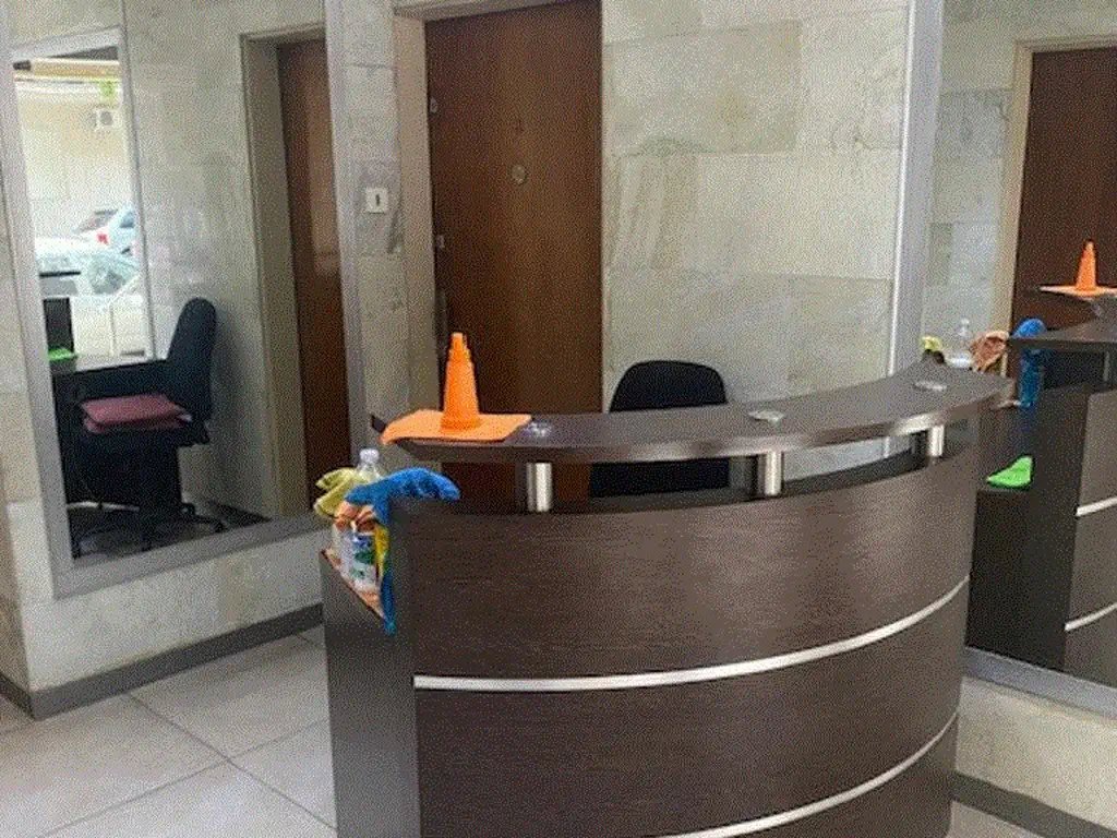 Foto de 2 AMBIENTES AL FRENTE CON BALCON EXCELENTE ESTADO CONTRATO PROFESIONAL, imagen 5