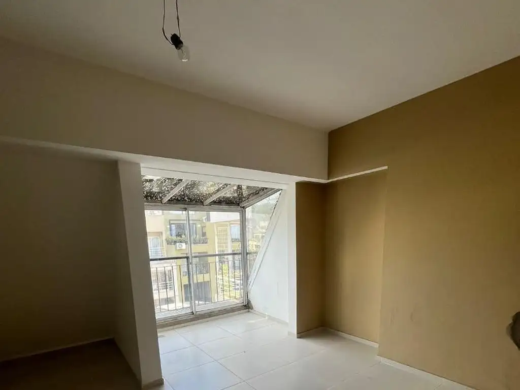 Foto de Departamento de 3 ambientes con balcón doble, imagen 1