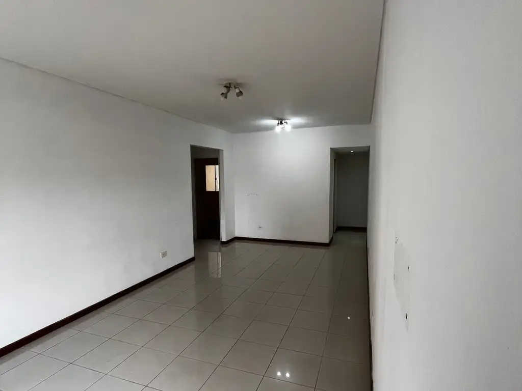 Foto de ALQUILER- Departamento 3 amb amplio ZONA CENTRICA., imagen 5