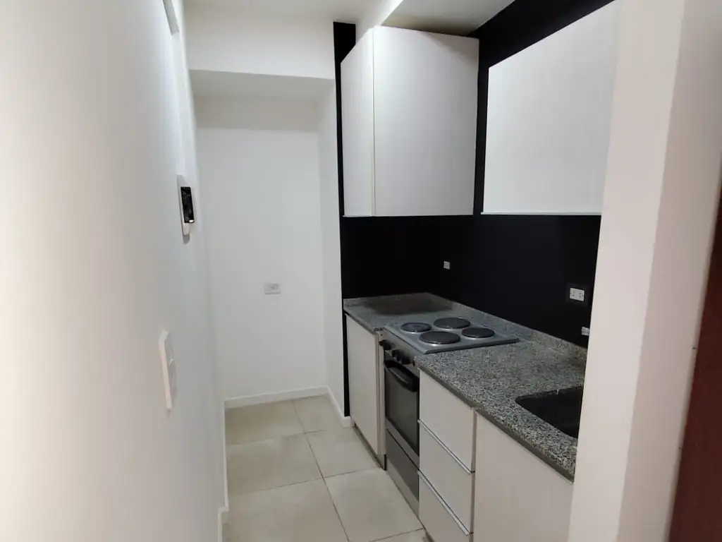 Foto de DEPARTAMENTO MONOAMBIENTE super luminoso!! EXPENSAS BAJAS - LAUNDRY, imagen 1