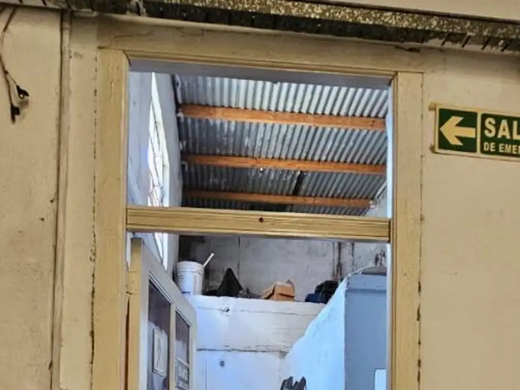 Foto de ALQUILER V. LYNCH GALPÓN 220M2 ZONA IND.TEC., imagen 4