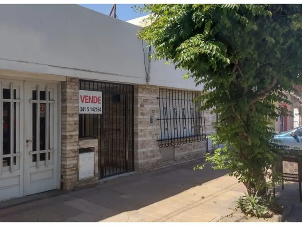 Foto de Casa en venta 3 dormitorios • Juan B. Justo 500 • Arroyo Seco, imagen 2