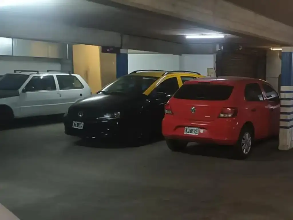 Foto de COCHERA FIJA CUBIERTA- Portón automático, imagen 2