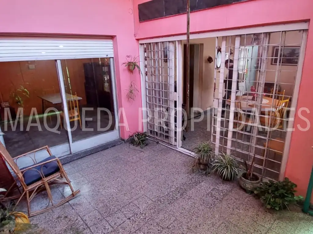 Foto de CASA C/PH CON 2 LOCALES EN BLOCK ¡ GRAN REBAJA !, imagen 1