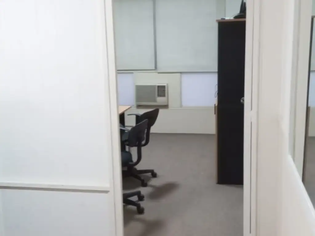 Foto de VENDE EXCELENTE OFICINA EN SAN NICOLAS, imagen 1