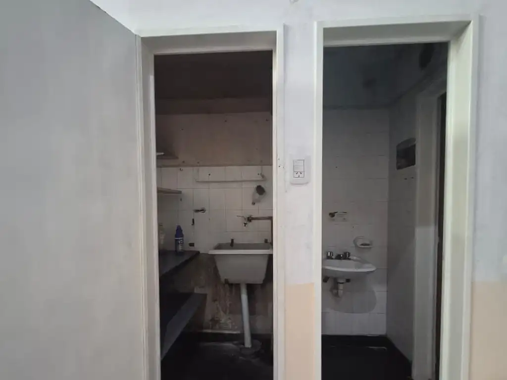 Foto de LOCAL COMERCIAL.170 M2-ZONA COMERCIAL, imagen 5