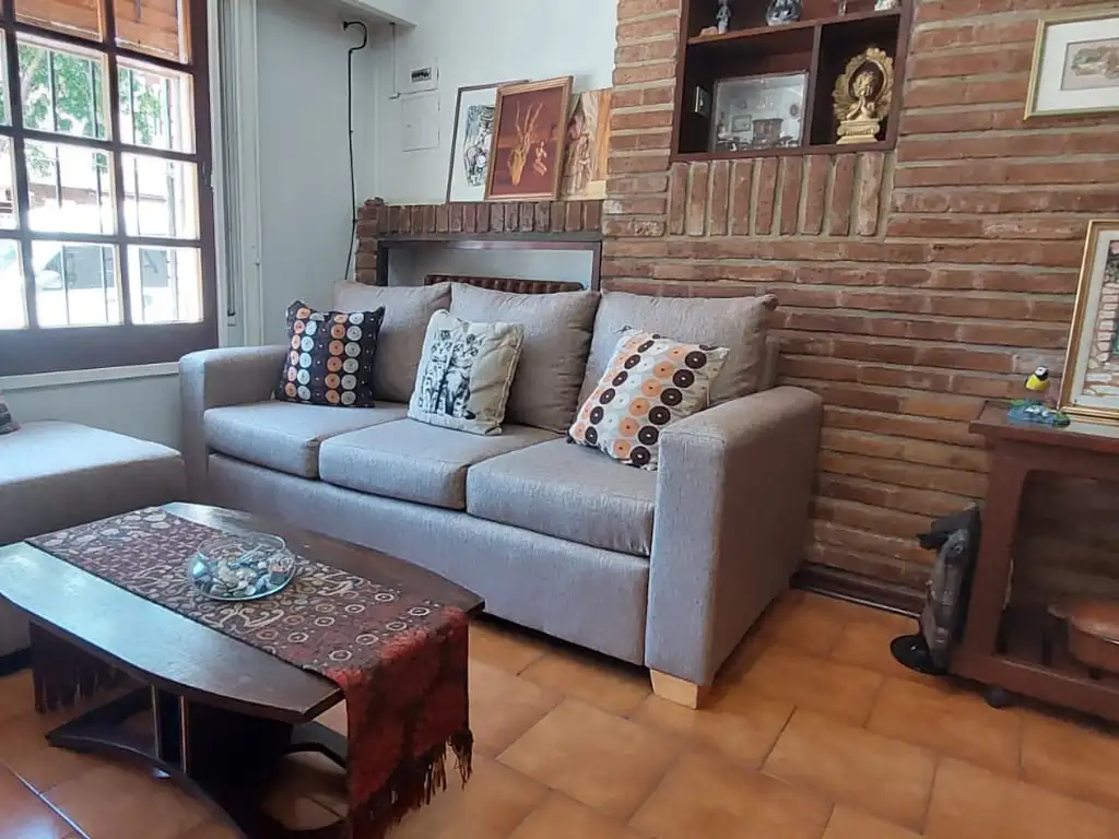 Foto de EXCELENTE CASA EN ESQUINA LINIERS, imagen 3