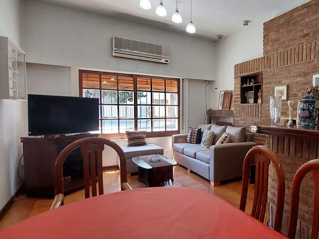 Foto de EXCELENTE CASA EN ESQUINA LINIERS, imagen 4