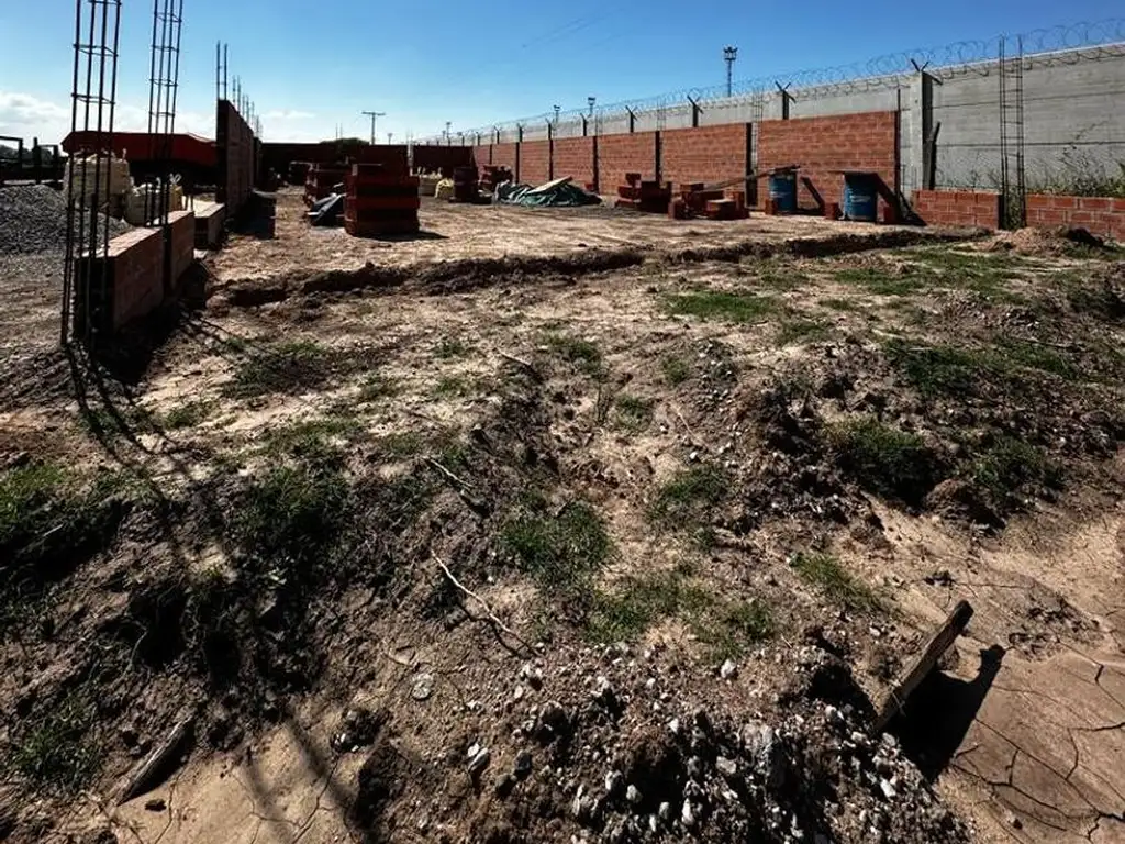 Foto de GALPON CON AMPLIA PLAYA DE ESTACIONAMIENTO EN ALQUILER !!, imagen 5