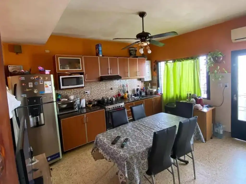 Foto de VENTA - PH 6 AMB. - PATIO - JARDIN - MATADEROS, imagen 4
