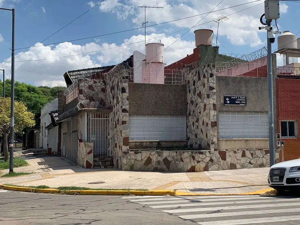 Foto de Casa 4 amb. en esquina - VENTA, imagen 1