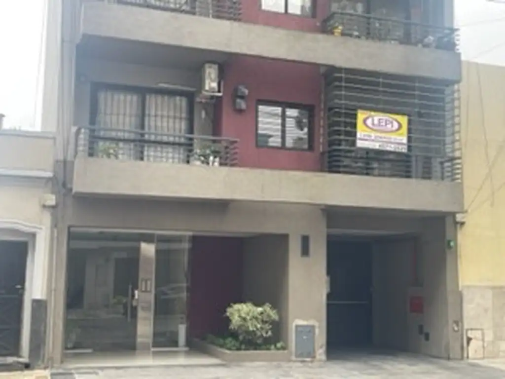 Foto de SEMIPISO DE 3 AMB. CON BALCÓN, son 60 m2, imagen 3