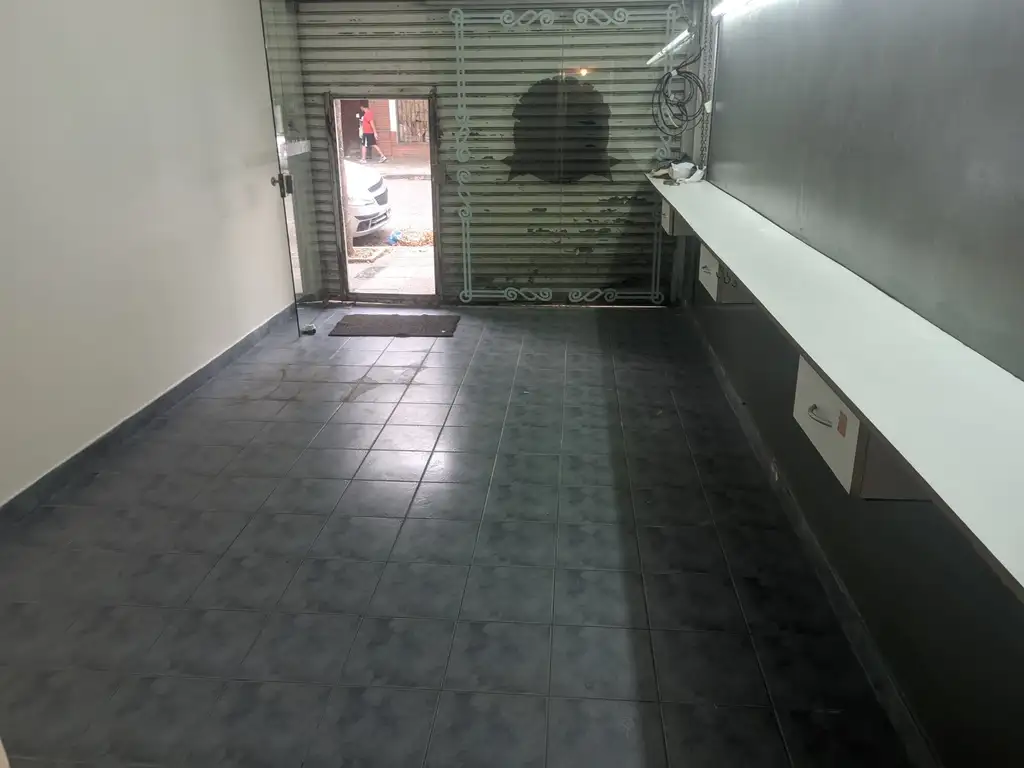 Foto de Almagro Local 3x7 a Mts Av Corrientes, imagen 4
