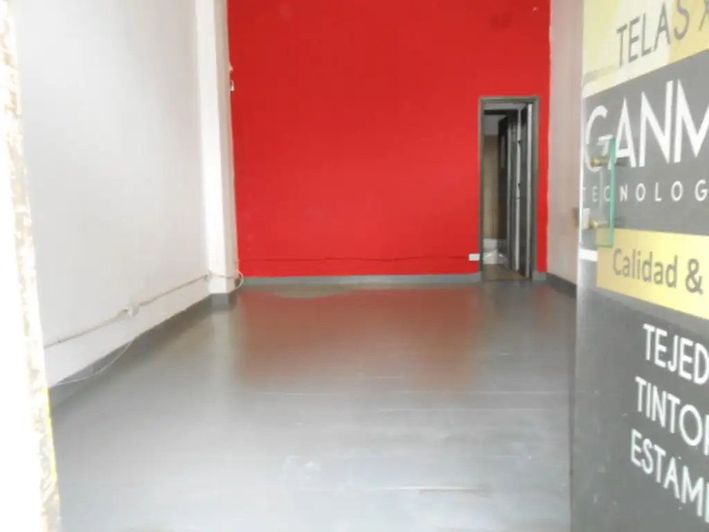 Foto de Local comercial apto varios rubros sin expnesas, imagen 2