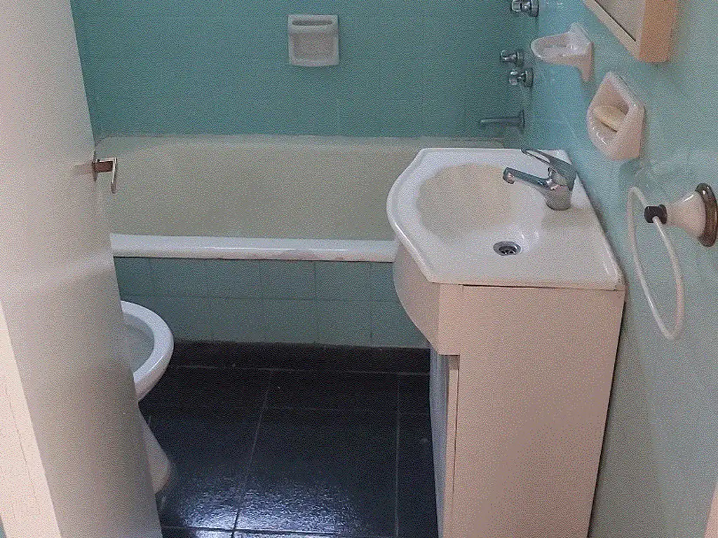 Foto de DEPARTAMENTO DE 3 AMBIENTES AL FRENTE CON BALCON CORRIDO, imagen 4