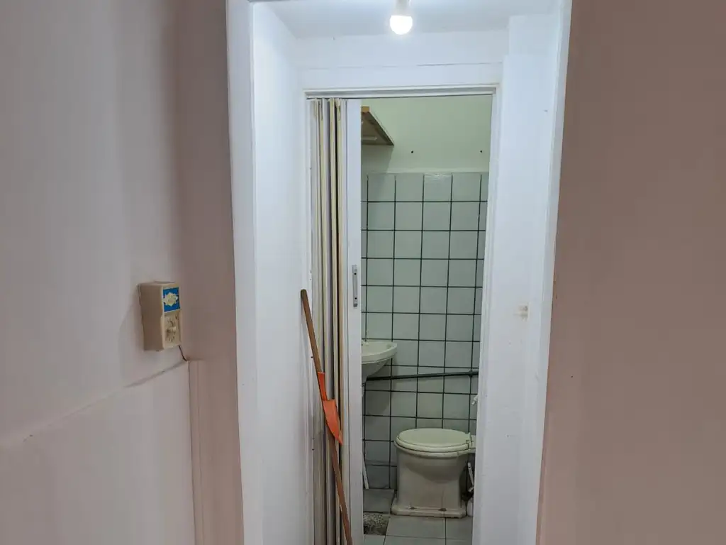 Foto de Nuñez local en alquiler a una cuadra y media de Cabildo.., imagen 2