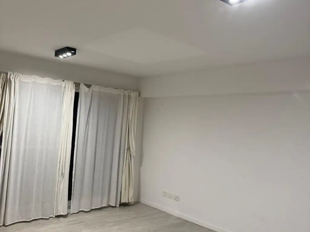 Foto de DPTO 2 AMB FRENTE .BALCON TOILETTE BAÑO SUITE 55 mts totales., imagen 5