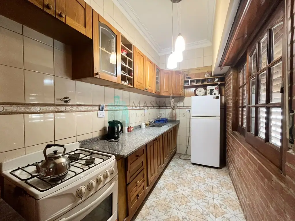 Foto de Departamento tipo casa 5 ambientes con balcón terraza, Liniers., imagen 3