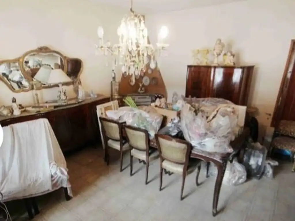 Foto de CASA CON COCHERA Y JARDIN, imagen 3