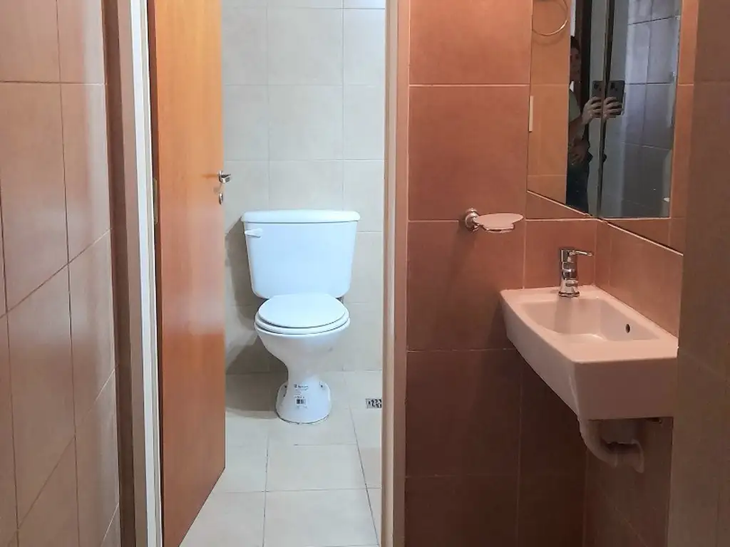 Foto de Edificio antiguo/ Totalmente reciclado, 3 plantas., imagen 2