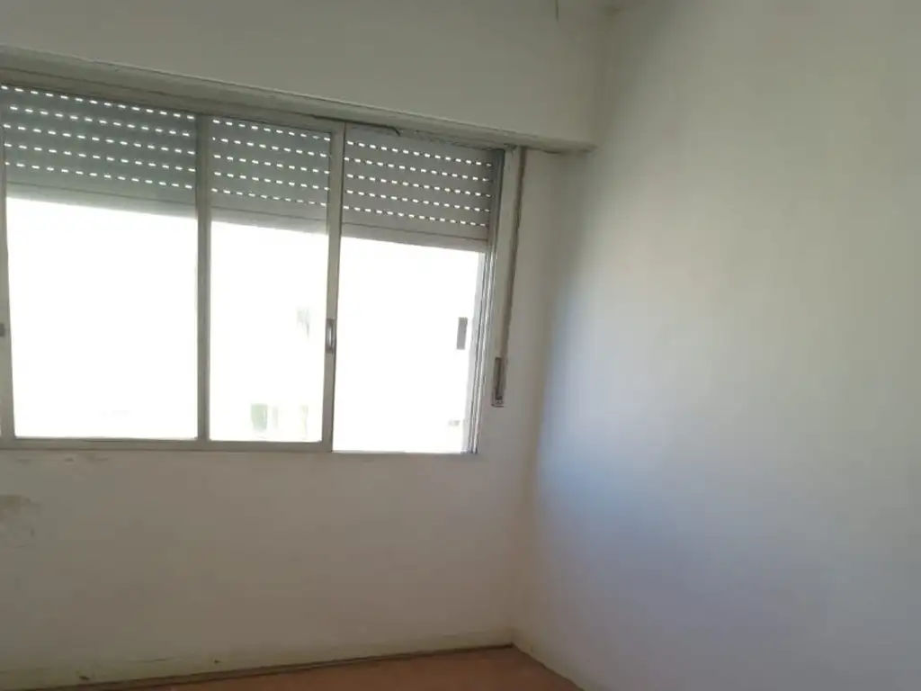 Foto de VENDO DEPTO Z/CENTRO MAR DEL PLATA MUY LUMINOSO: VCA1011, imagen 3