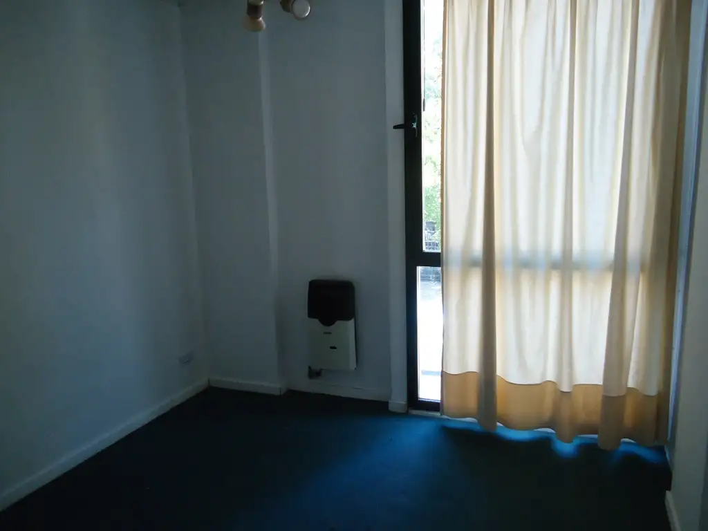 Foto de 3 ambientes frente seminuevo balcon con lavadero bajas expensas, imagen 3
