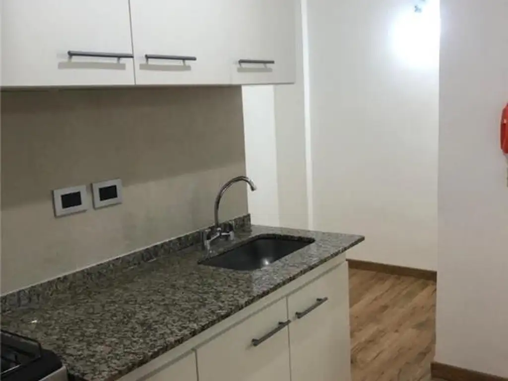Foto de DEPARTAMENTO 3 AMBIENTES - FLORESTA, CAPITAL FEDERAL, imagen 2