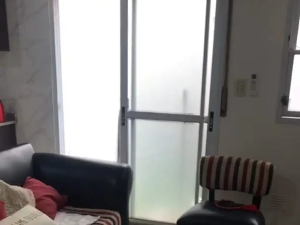 Foto de departamento de 2 ambientes con patio en 1er piso, imagen 5