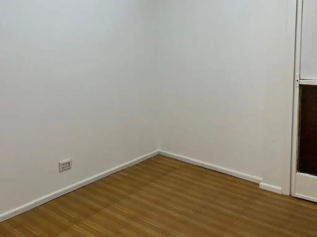 Foto de 3 amb. interno. Excelente ubicación, imagen 4